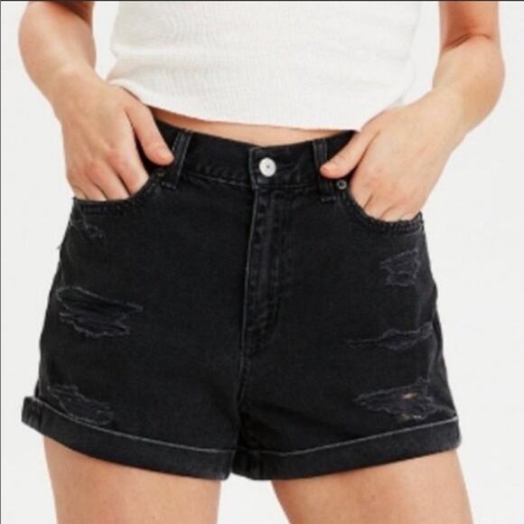 American Eagle Black Distressed Mom Denim Jean Shorts Size 6 - Picture 1 of 6